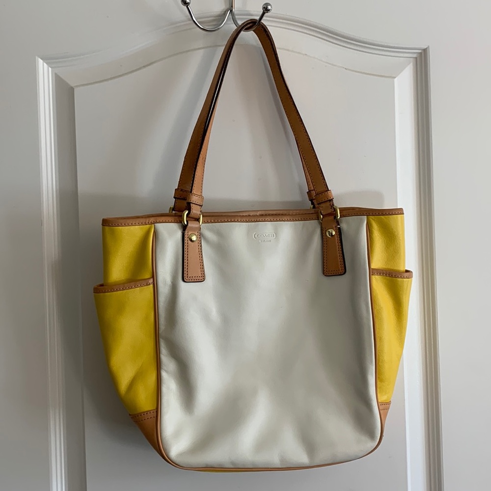Coach White and Yellow Tote F23683